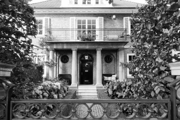 Eingangstor zu Villa